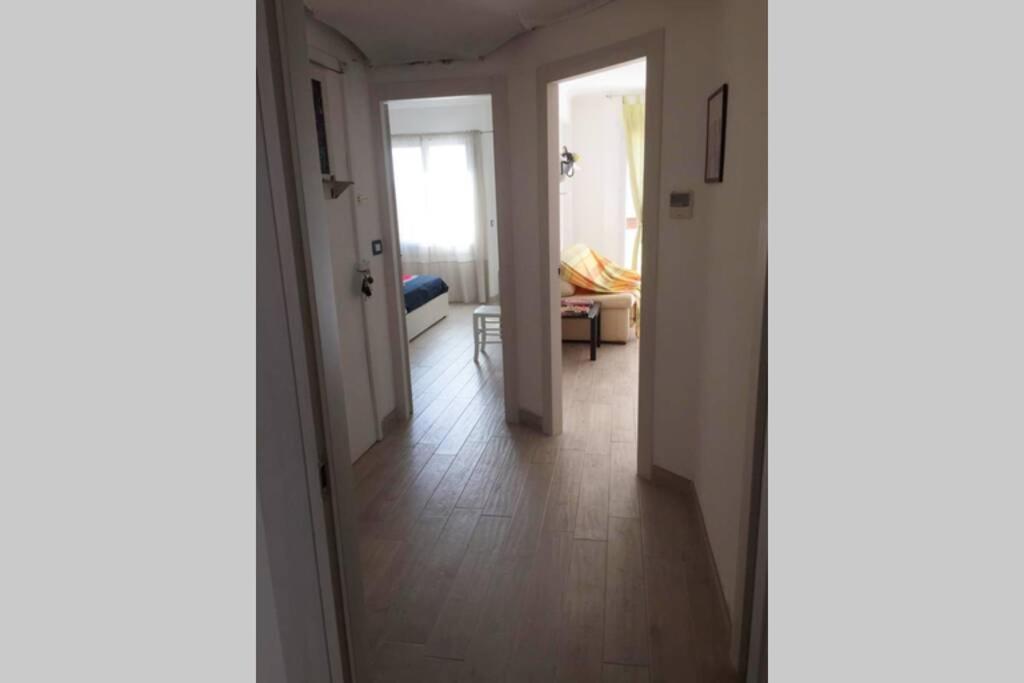 Grand F2 60Mq Centre Antibes, Proche Plages, Commerces, 2 Balcons, Parking, Train, Bus, Deco Vintage, Pet Friendly, Ideal Famille Ou 1-2 Couples Esterno foto