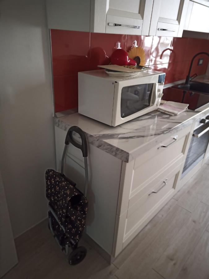 Grand F2 60Mq Centre Antibes, Proche Plages, Commerces, 2 Balcons, Parking, Train, Bus, Deco Vintage, Pet Friendly, Ideal Famille Ou 1-2 Couples Esterno foto