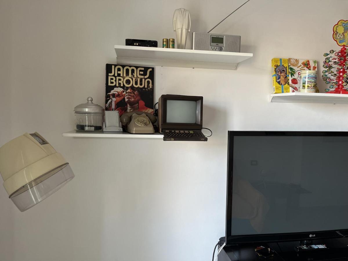 Grand F2 60Mq Centre Antibes, Proche Plages, Commerces, 2 Balcons, Parking, Train, Bus, Deco Vintage, Pet Friendly, Ideal Famille Ou 1-2 Couples Esterno foto