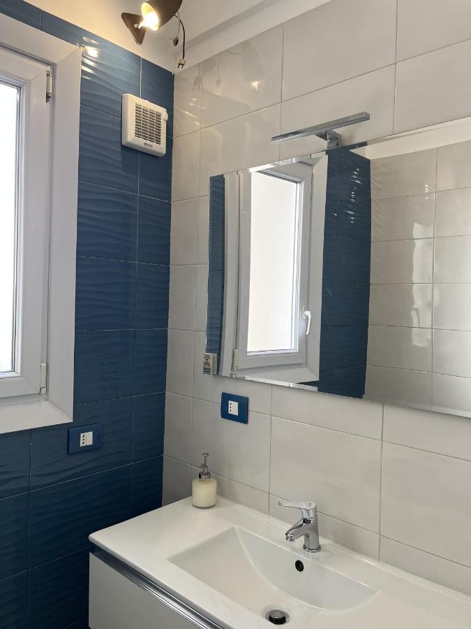 Grand F2 60Mq Centre Antibes, Proche Plages, Commerces, 2 Balcons, Parking, Train, Bus, Deco Vintage, Pet Friendly, Ideal Famille Ou 1-2 Couples Esterno foto