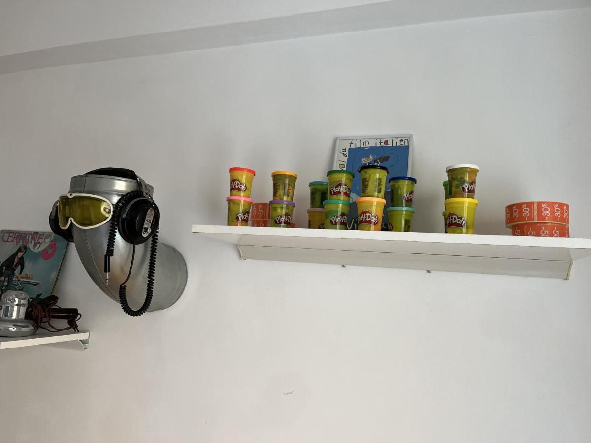 Grand F2 60Mq Centre Antibes, Proche Plages, Commerces, 2 Balcons, Parking, Train, Bus, Deco Vintage, Pet Friendly, Ideal Famille Ou 1-2 Couples Esterno foto