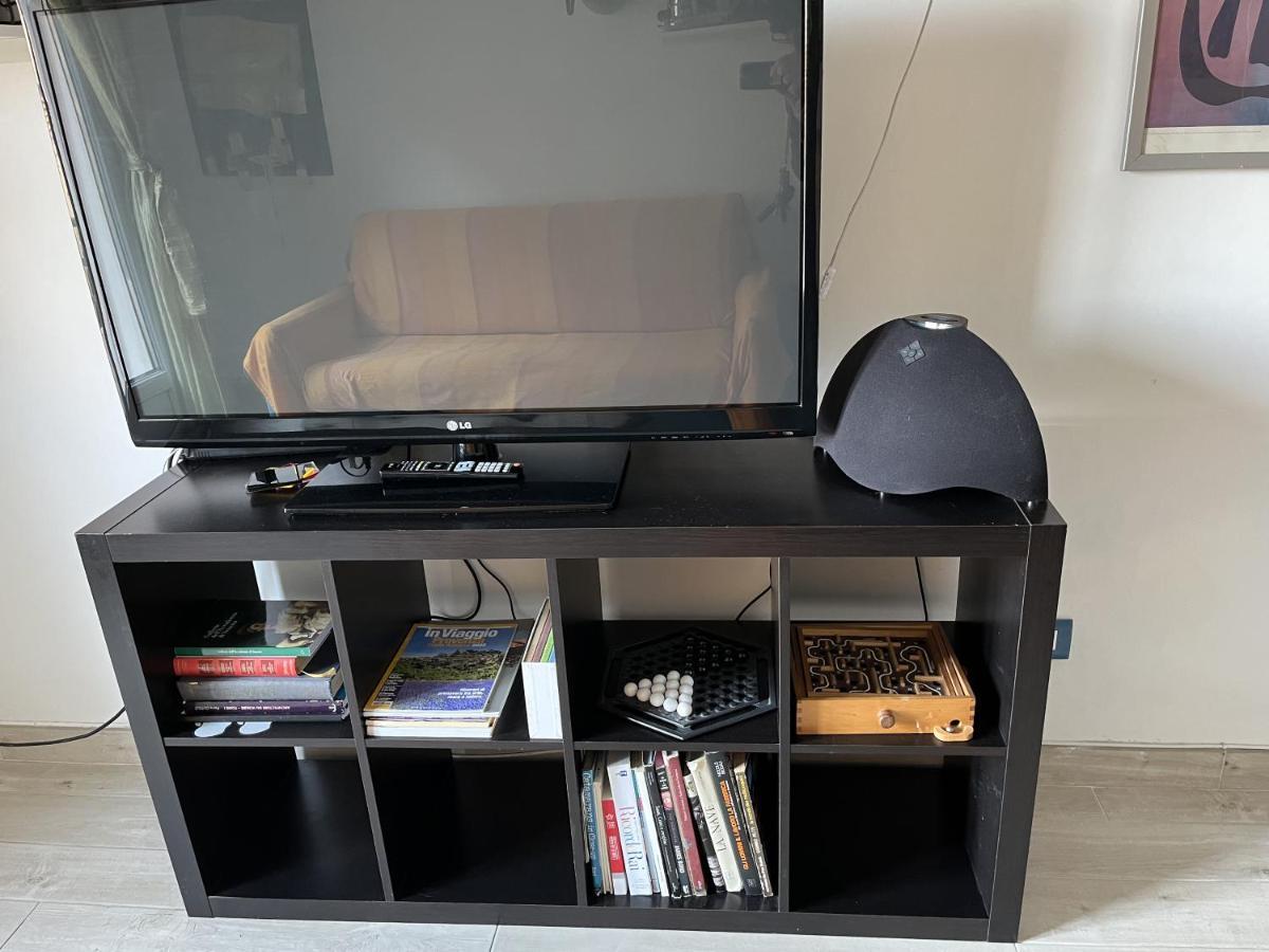 Grand F2 60Mq Centre Antibes, Proche Plages, Commerces, 2 Balcons, Parking, Train, Bus, Deco Vintage, Pet Friendly, Ideal Famille Ou 1-2 Couples Esterno foto