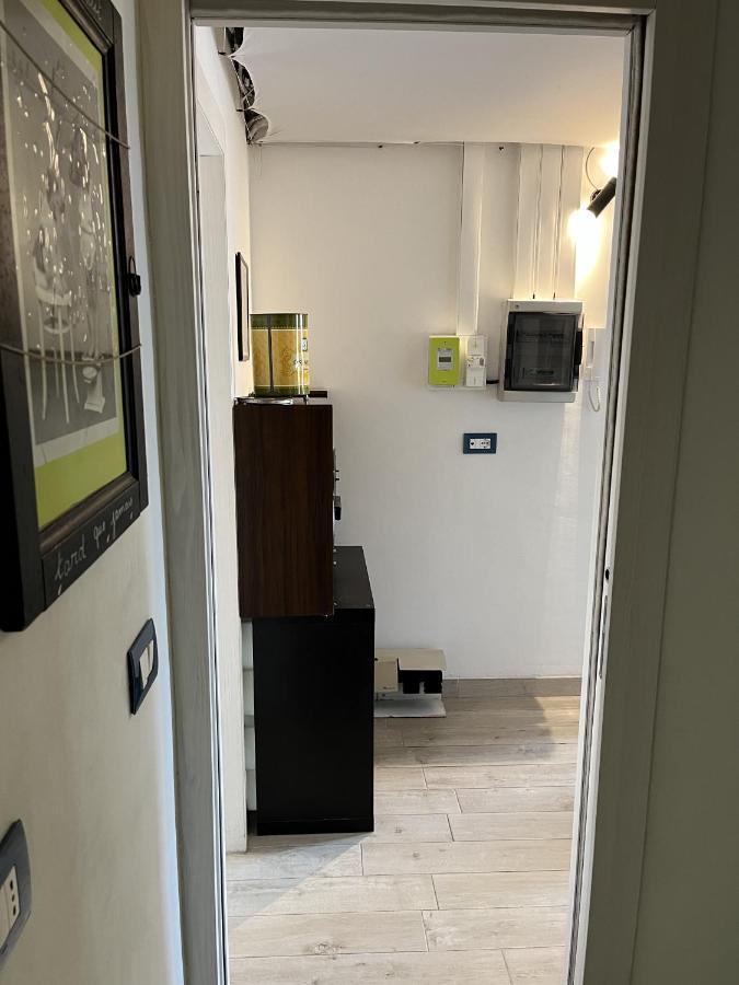 Grand F2 60Mq Centre Antibes, Proche Plages, Commerces, 2 Balcons, Parking, Train, Bus, Deco Vintage, Pet Friendly, Ideal Famille Ou 1-2 Couples Esterno foto