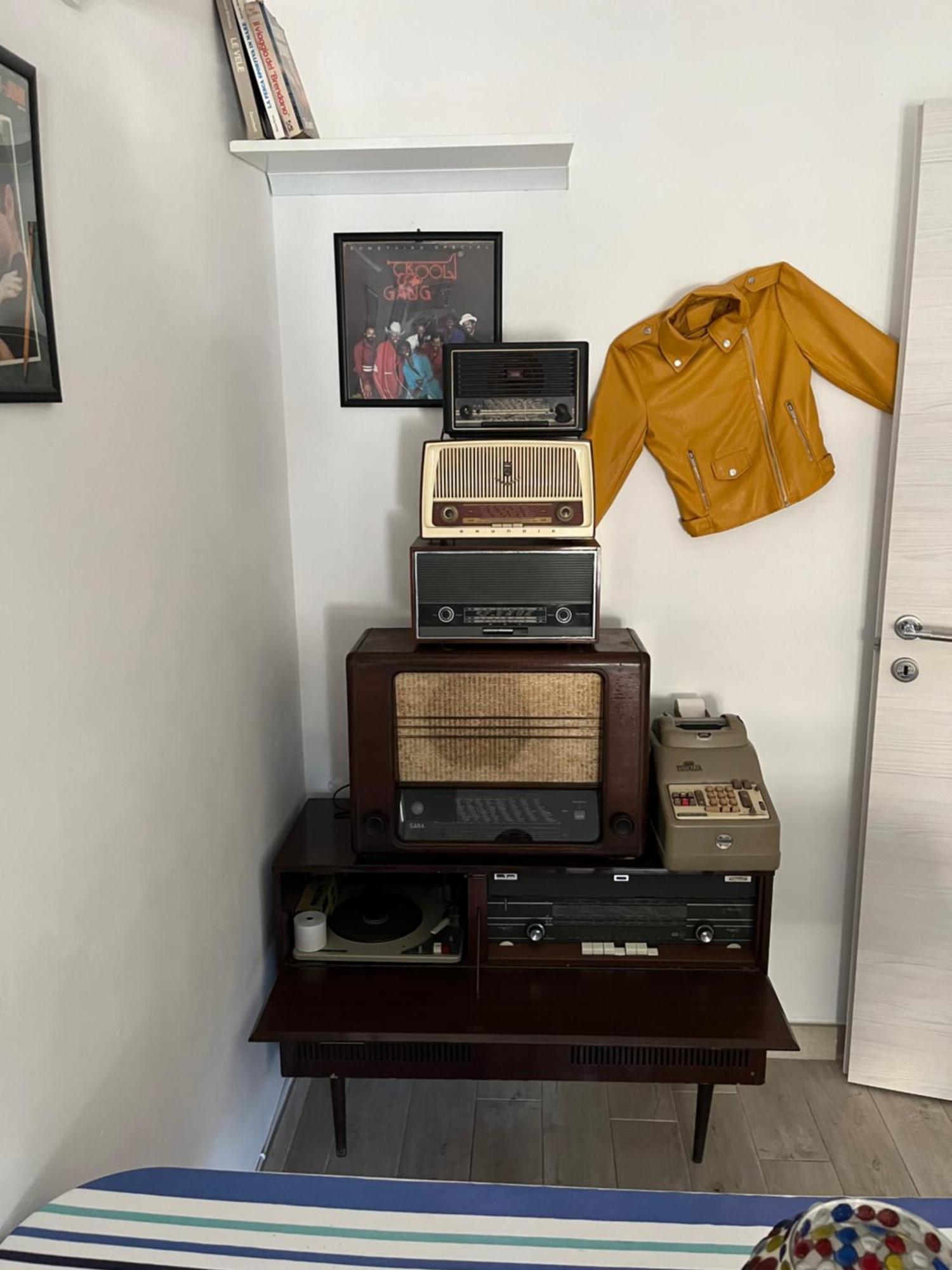 Grand F2 60Mq Centre Antibes, Proche Plages, Commerces, 2 Balcons, Parking, Train, Bus, Deco Vintage, Pet Friendly, Ideal Famille Ou 1-2 Couples Esterno foto